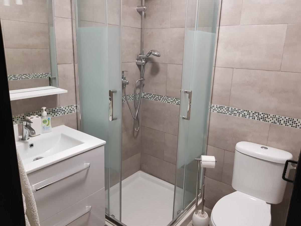 Ferienwohnung Large 2 Bed Apt Puerto Banus Marina Private Parking Marbella Exterior foto