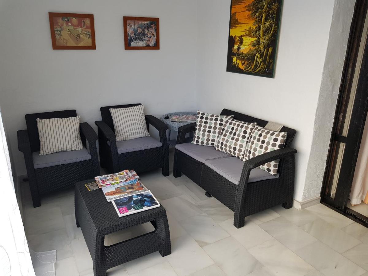 Ferienwohnung Large 2 Bed Apt Puerto Banus Marina Private Parking Marbella Exterior foto